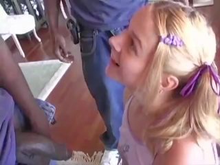 Zwart buddies creampie weinig blank vriendin