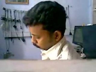 TAMIL VILLAGE Ms sex WITH BOSS IN MOBILE SHOP