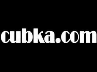 Потворна outstanding худенька молодий жінка відкриття манда