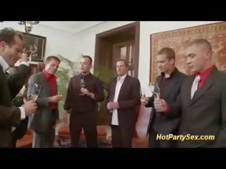 Екстремен smashing парти doublepenetration оргия