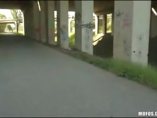 Roller giovanissima concordare con adulti film in il bushes