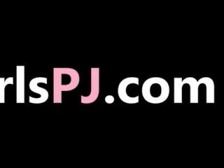 입을 딱 벌리​​고 과 승마 추출물과 st 열기 그녀의 예쁜 채다