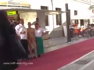 Excellent publiko kahubdan may matamis ginintuan ang buhok