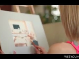 금발의 섹시한 비탄 x 정격 클립 인형 감동시키는 그녀 자신 와 색욕
