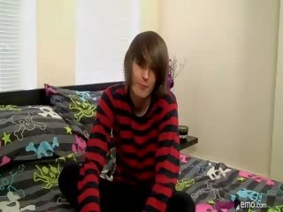Porno vierge mikey rouge saccades