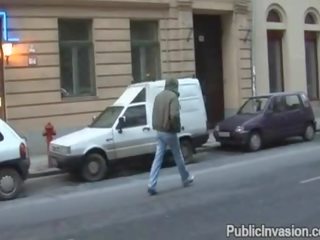 Ác santarina là sự nịnh hót trên đinh tán khổng lồ manhood