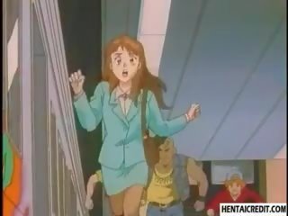 Hentai seductress zajebal grobo s dva moški na vlak