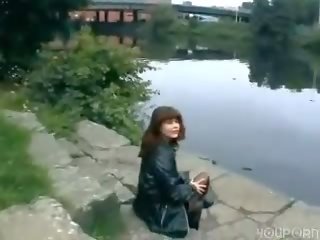 自信的 德语 暴露狂 由 该 水 sascha 生产