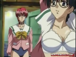 Prsatá hentai vysokoškolačky trojice v prdeli podle starý zvrhlík
