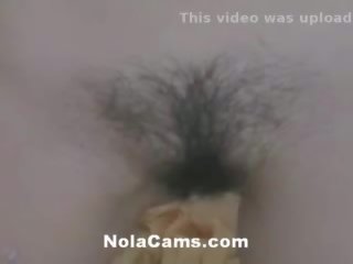 Başlangyç brunet movs off her plush lipssmall titsand h