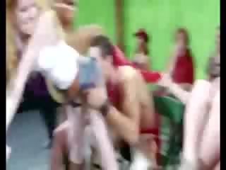Cfnm mô hình thương các vũ nữ thoát y