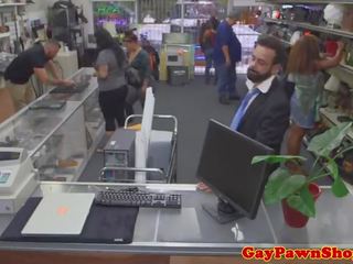 Направо аматьори facialized за бърз пари