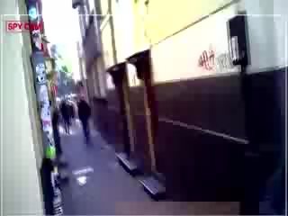 实 妓女 吸 离 游客