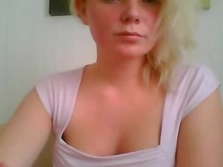 Terrific bílý dospívající blondýnka škádlení na webkamera