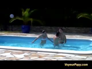 Воайор papy в френски тийн ганг банг