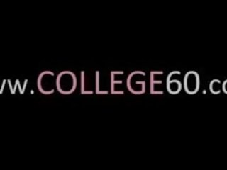 Swell 孩儿 手淫 在 粉红色 内衣 上 colleg
