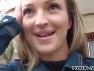 Owadan çehiýaly sweetheart melanie twat rammed in exchange for pul