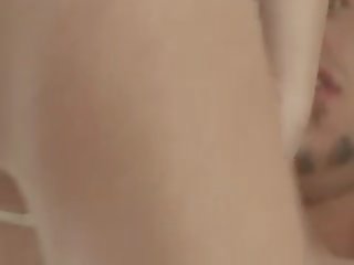 精 肛門 xxx 視頻 在 該 早晨