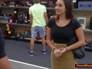 Тийн karlee отнема а голям джонсън за пари в брой