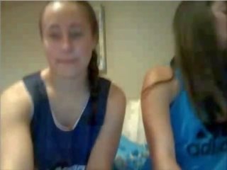 Affascinante lesbica camgirls su privat chiacchierare