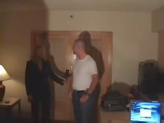 Ajaýyp curvy blondinka perfected bangs repairman