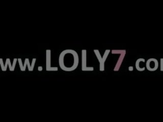 너무 큰 형사 으로 그녀의 털이 많은 항문의 고양이