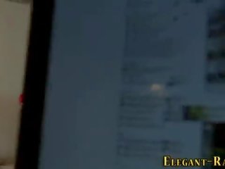 優雅 歐元 浩 拍著 英國廣播公司