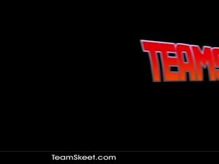 Teamskeet 丰满 金发 美女 性交 creampied