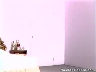 Öl puss present for excited bloke