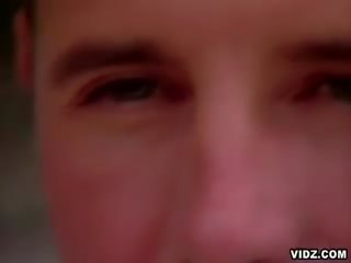 Shefi mora e bukur dhe tërheqës i dashur për i pranishëm