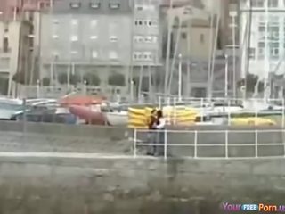 Fiatal drágám -ban utcán