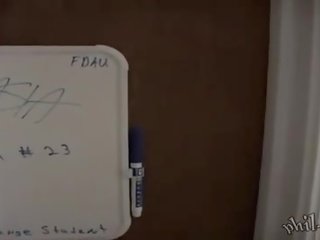 Kasia knows saktësisht si në prek veten