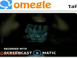 Chicaa se masturba salungat la regla en omegle