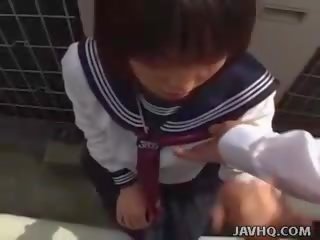 Hapon tinedyer sa a lassie panlabas pagsubo ng titi saya