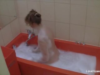 Jatty takes a relaxing bath immediately after the work <span class=duration>- 16 min</span>