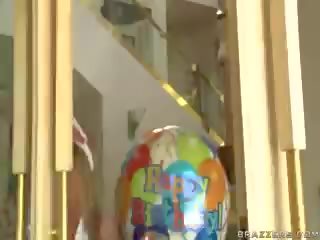 Göte sikişmek bala birthday