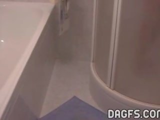 Sedusive мама washing її sensational пизда