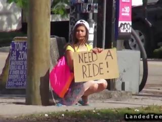 비탄 hitchhiker 잤어요 거대한 회원 옥외 포
