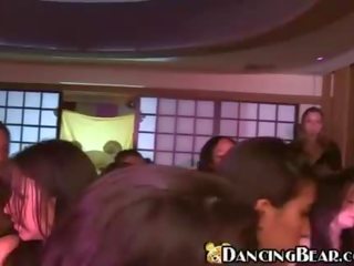 荤段子 把手 吸吮 经验 同 sweethearts