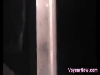 Youngster spionage auf seine nachbar
