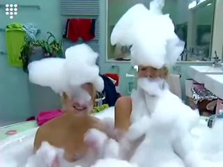 Big Brother NL - glorious blond Teen playing in Bath 1