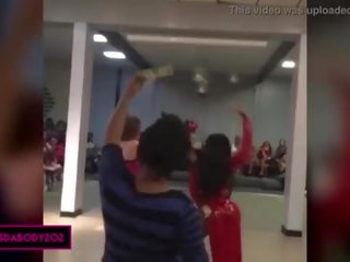 Dallas га тяло мулатки голям плячка компилация - част един