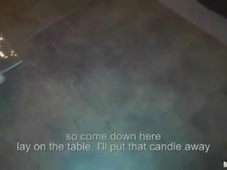 放蕩 barmaid 需要 大 putz 在 該 屁股