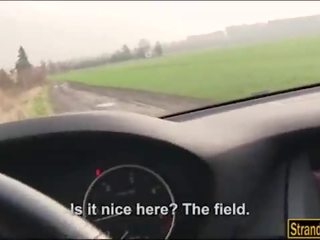 Hitchhiker cristin caitlin 부딪 혔어요 로 낯선 사람 한창 젊은 에 그만큼 자동차