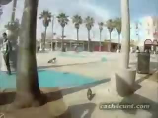 Köçe chicks paid nagt pul