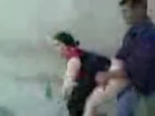 Iraqi pelacur fucked pada yang jalan