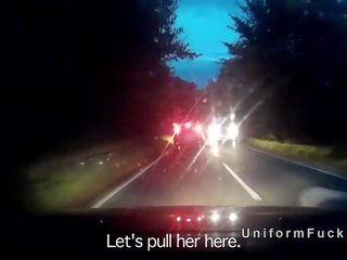 偽 警官 引っ張ります 以上 desirable ボインの ブロンド その後 前髪 彼女の