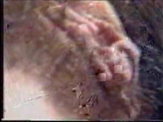 Libidinous 루마니아어 운지법 그녀의 털이 많은 고양이 에 에이 자동차 vid