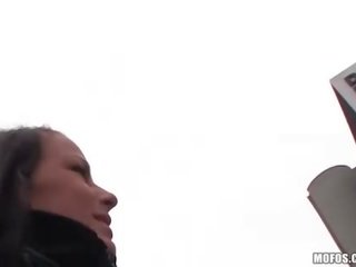 Sexcapade in a publik kakus