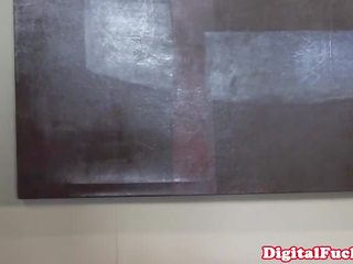 Glamcore office boss demands a pussylicking